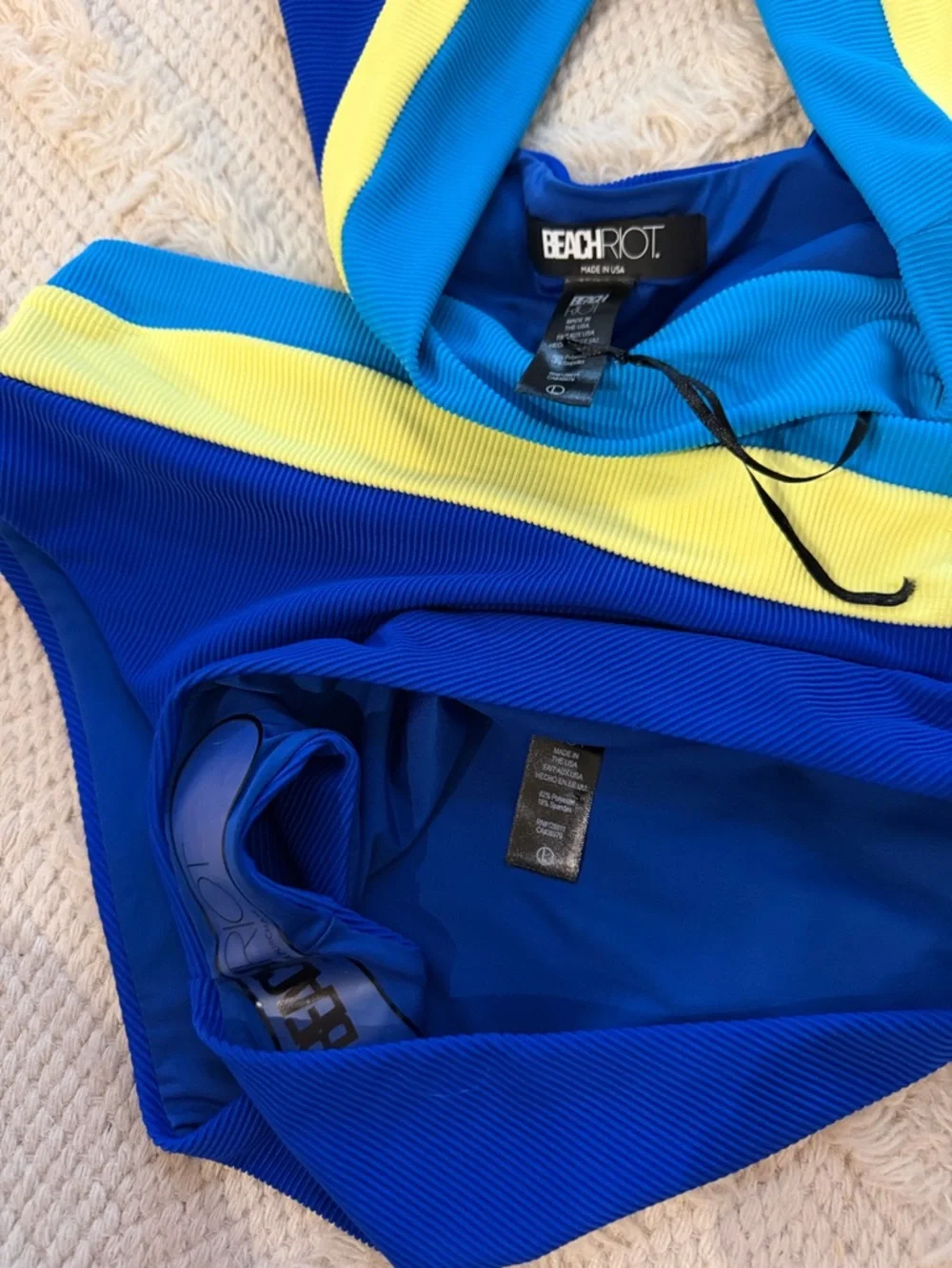 New Beach Riot Bikini Set - Picture 4 of 5